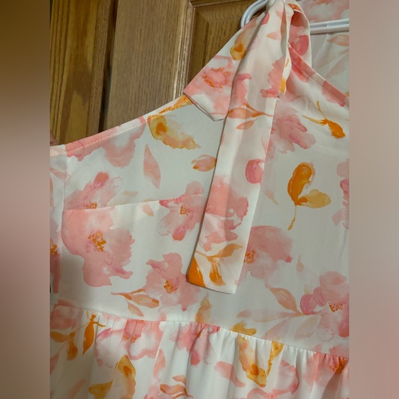 BNWT Floral Tiered Mini Dress - Picture 7 of 17